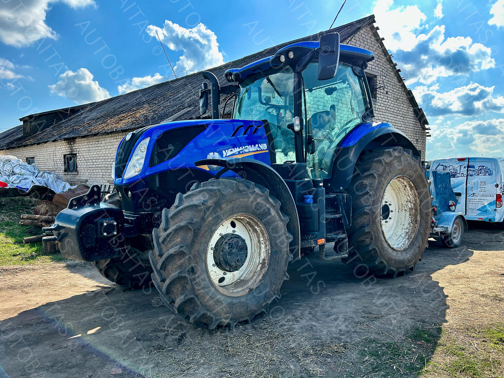 NEW HOLLAND T7 165S